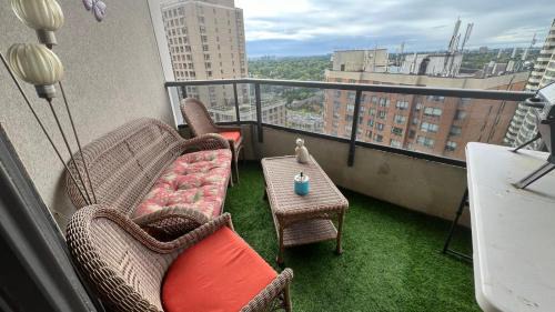 Willowdale House | Home stay - Upscale Private Room with top amenities and Scenic View