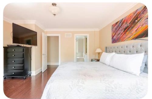 Upper Beaches House | Unique Home - Upper Toronto Beaches