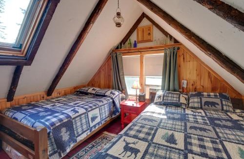 Oakfield House | Cozy River Cabin w/Fishing, Kayaks & ATV Access!