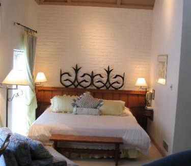 Ashfield-Colborne-Wawanosh Hotel | Benmiller Inn & Spa