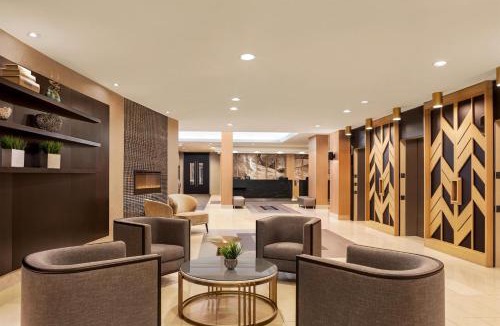Pointe Claire Hotel | Doubletree By Hilton Pointe Claire Montreal Airport West