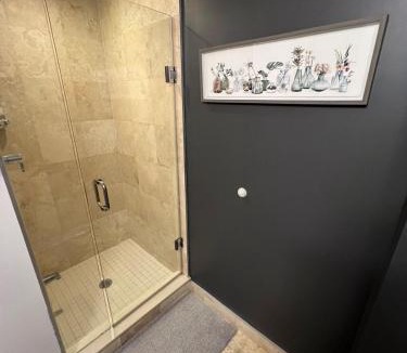 Toronto Entertainment District Apartment | Chic 2 Bedroom 2 Bathroom Panoramic CN Tower Views Condo With Free Parking