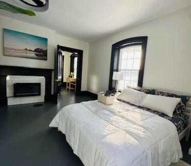 Township of East Zorra-Tavistock House | Charming Farmhouse Meets Modern Living