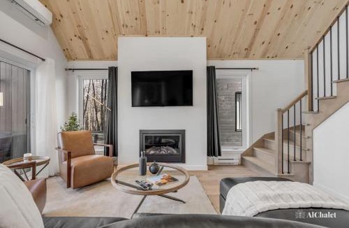 Pont-Rouge Ski Chalet | Serenity - Relaxing getaway - Spa and Arcade games