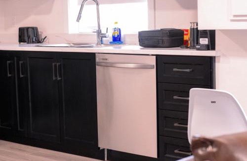 Terra Nova Apartment | Modern Private 2-Bedroom Styld, Spacious & Comfy-Modern New 2-Bedroom Stylish, Spacious, Comfy & Nicely Furnished - Full Privacy