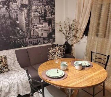 Niagara Falls Apartment | Niagara Falls Core Cozy Stay Near Clifton Hill