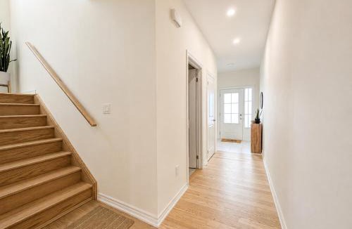 Bobcaygeon House | Bobcaygeon Bungalow, Near Lake, Sleeps 8