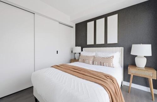 The Queensway Apartment | Modern 3BR Condo Sleeps 8 with Floor-to-Ceiling Views
