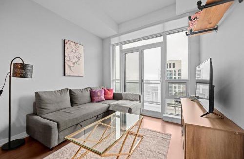 Yonge-Eglinton Apartment | Modern New 1 Bedroom & Den Condo with Balcony Dunfield Ave