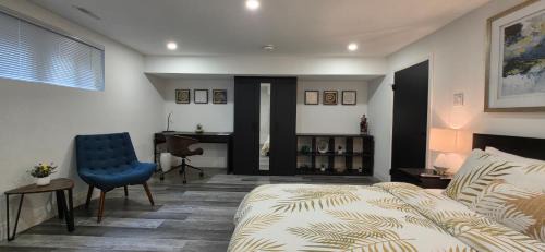 Swansea Apartment | Renovated Guest Suite Near The Lake & High Park in Toronto!