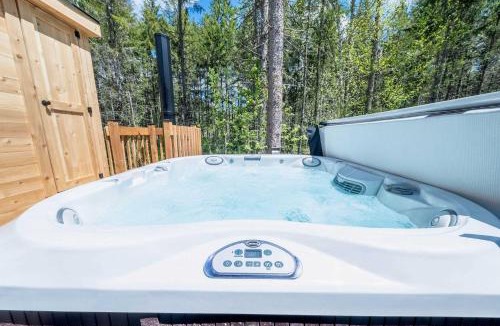Mauricie Ski Chalet | Spa & Riverside - Le Ptit Cool Des Bois