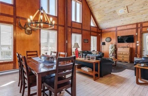 Terra Nova House | 3BR A-Frame Cabin By Scenic Pond, HotTub, Firepit
