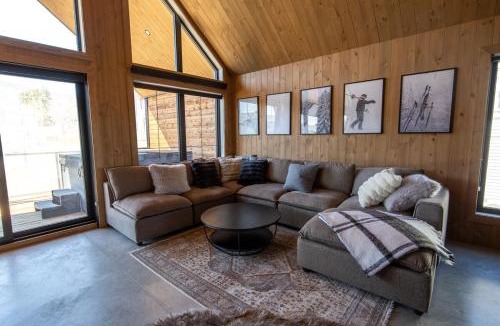 Saint Ferreol les Neiges Ski Chalet | Mira - 5 bedrooms - 23 people