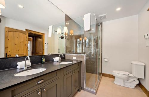 Mont-Tremblant Apartment | Tremblant Prestige - Équinoxe 170-8