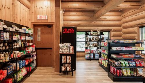 Fiddler Lake Resort Ski Chalet | Fiddler Lake Resort - Deer 47