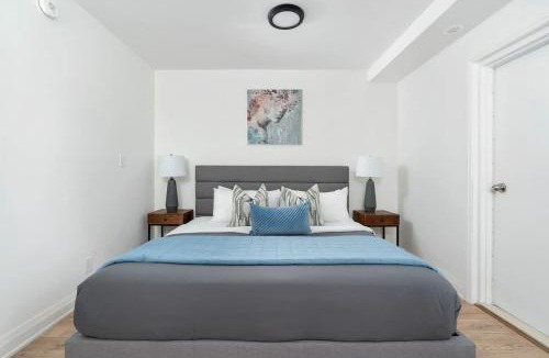 Trinity - Bellwoods Apartment | TO Chic 3BR Ossington Hub Near Subway & Shops