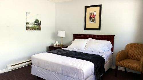 Fredericton Hotel | The Fort Nashwaak Motel