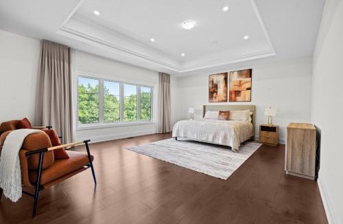 Brampton Villa | GlobalStay Gorgeous 4 Bedrooms House in Brampton