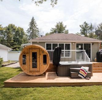 Severn Bridge House | Washago Waterfront Hot Tub, Sauna, Trails, Fish