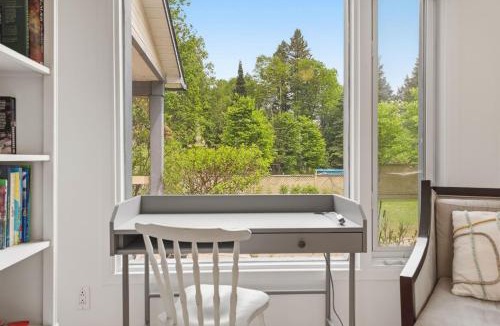 Montcalm Ski Chalet | Pool & Nature - Domaine des Merveilles