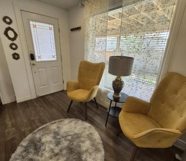 Guelph Apartment | Nimo Homestay , Compact Studio Apartment Guelph