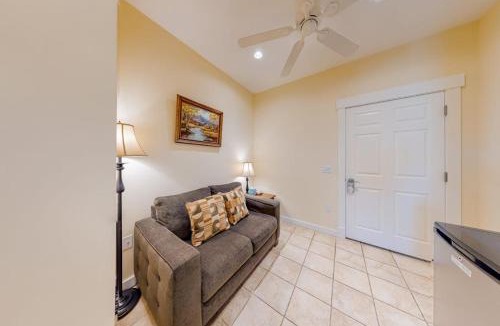 Northeast Harbor House | Efficient Getaway with Free WiFi - Close to Acadia National Park