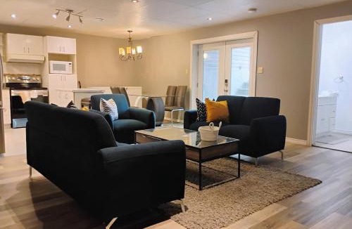 Limoges Apartment | The Beautiful Nubia - 5 Mins Drive to Calypso Waterpark