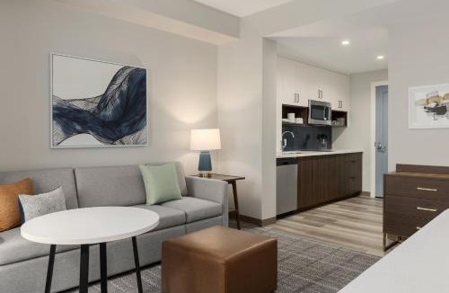 Etobicoke Hotel | Staybridge Suites Toronto Airport East by IHG