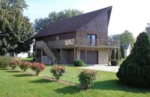 Harwich Ski Chalet | Beautiful chalet in Erieau for rent