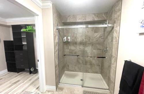 Hamilton Township House | Khan’s Resort