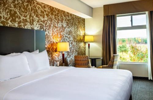 Petawawa Hotel | Quality Inn & Suites