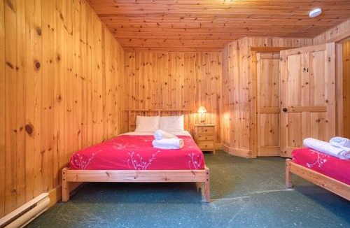 Saint-Paul-de-Montminy Ski Chalet | Chalet Cerf Ski in-out Appalaches Park 16 Guests