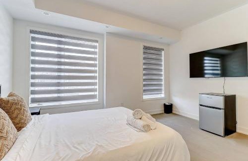 Downsview House | Downsview Park Luxury Townhome near Yorkdale Transit