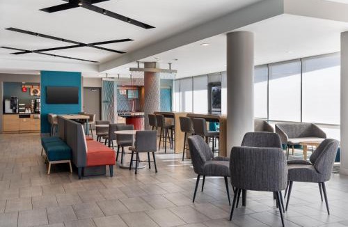 Vaughan Hotel | avid Hotel - Toronto - Vaughan Southwest by IHG