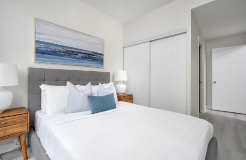 Bathurst Quay Apartment | Modern CityPlace 2BR Balcony & Free Parking