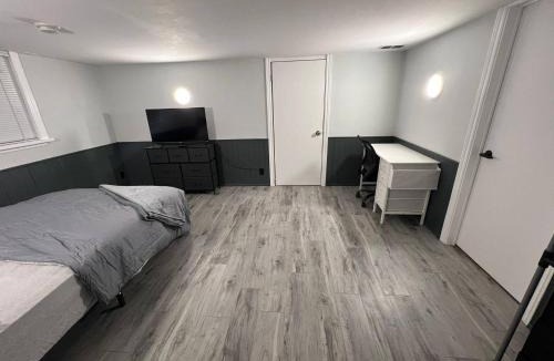 Argyle Apartment | Prime Location Studio with Separate amenities