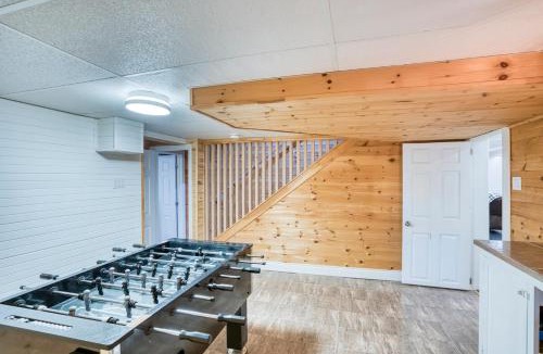 Carleton Place House | Riverside Oasis with Pool and Dock
