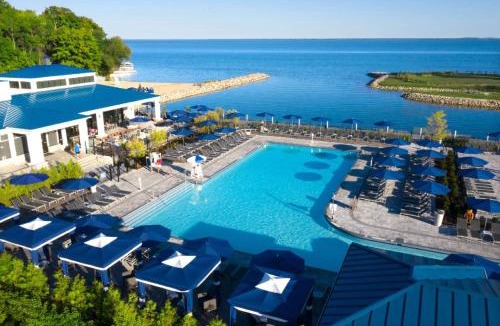 Innisfil Apartment | Lake Simcoe Stays - Friday Harbour's Official Rental Program - Butternut Suite