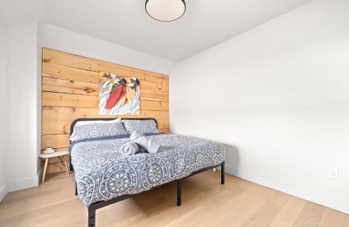 North Port House | Prince Edward County-Enjoy Picton WIne Country