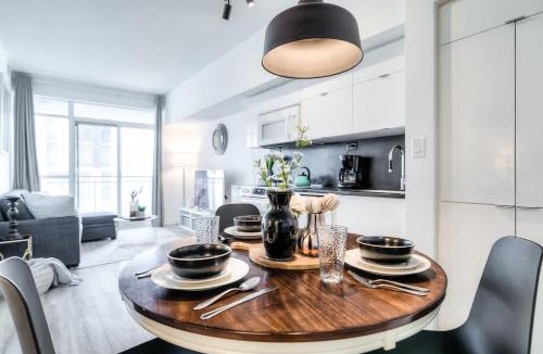 CityPlace House | Urban Down Town 2BR plus Den Condo with Parking