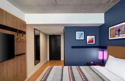 ByWard Market Hotel | New Moxy Ottawa Downtown