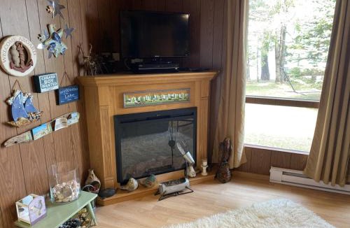 Tiny House | Georgian Bay Waterfront Cottage w Private Beach