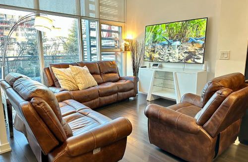 CityPlace Apartment | 9 Beds Townhouse recently renovated