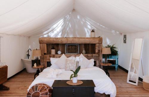 Grafton Hotel | Whispering Springs Wilderness Retreat