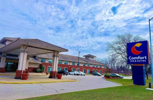 Windsor Hotel | Comfort Inn & Suites Ambassador Bridge
