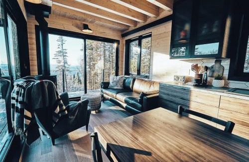 Lac Beauport Ski Chalet | MIR - Micro Chalet with Incredible View Near Quebec City