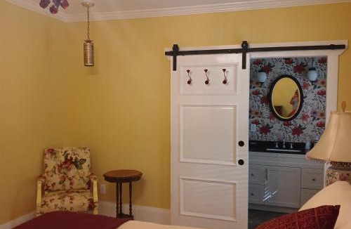 Bala Bed & Breakfast | Cranberry Moon Inn