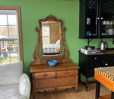 Cupids House | Cupids Guest House and SheShed