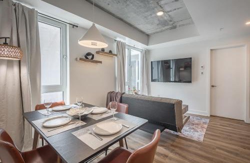 Shaughnessy Village Apartment | Cozy Corner - Modern 1BR in MTL