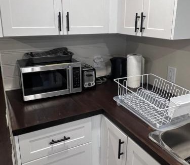 Toronto Apartment | Bright & Cozy Bankfield Stay